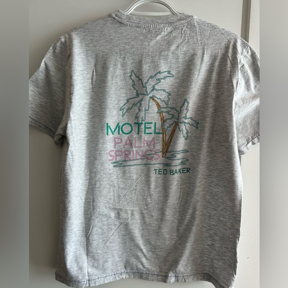 Ted Baker t-shirt. - Picture 3 of 3